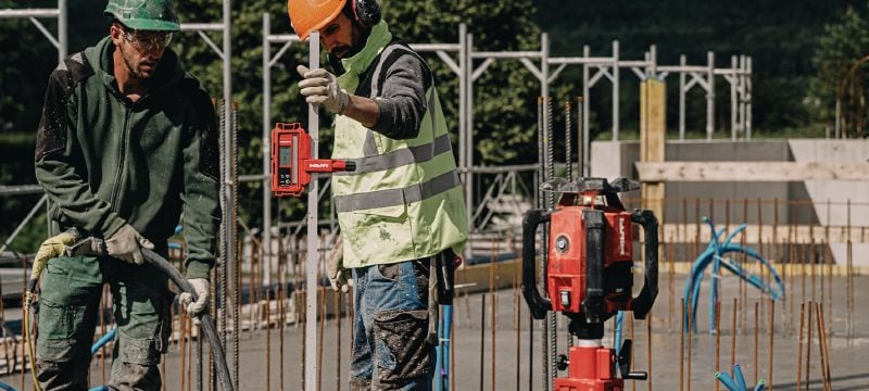 PR 40-22 Nível de laser rotativo Nível laser rotativo exterior robusto com funções automáticas para nivelamento, alinhamento, inclinação e esquadro (Nuron Plataforma à bateria) Aplicações 1