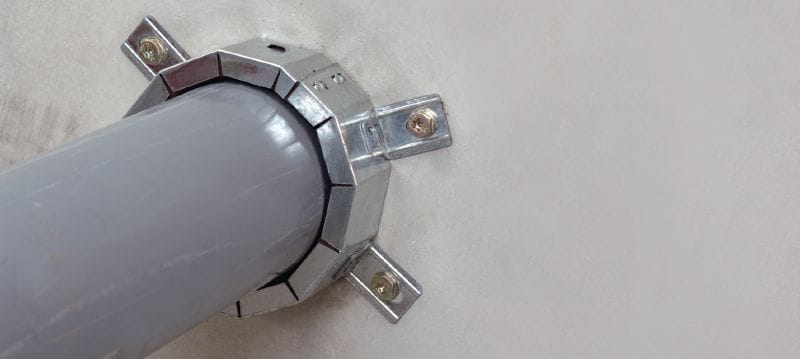 Anéis corta-fogo US CP 644 Anel retromontado corta-fogo com carcaça de aço galvanizada para tubos de 8 e 10 Aplicações 1