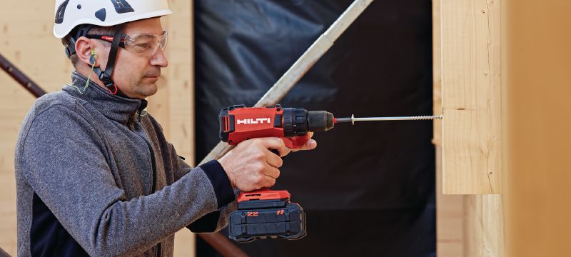 SF 10W-22 Furadeira/Parafusadeira a bateria Furadeira a bateria com maior torque que é especializada em aplicações exigentes em madeira e em outros materiais Aplicações 1