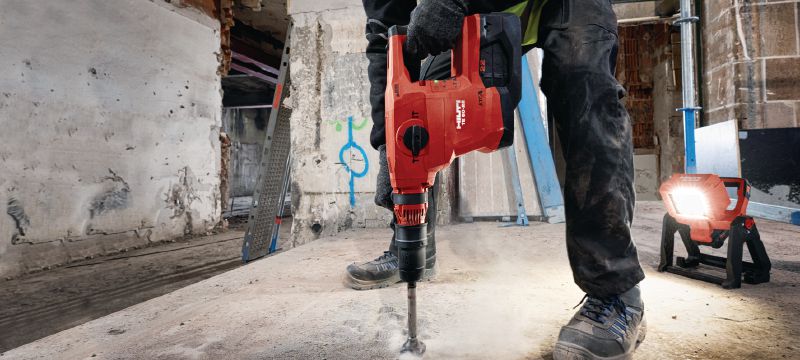 TE 60-22 Martelete a bateria Martelo perfurador SDS Max (TE-Y) potente e a bateria com redução ativa da vibração e ATC (Controle ativo de torque) para perfuração em concreto de ancoragem para cargas pesadas e cinzelamento (Nuron) Aplicações 1