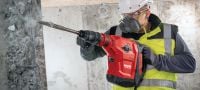 Martelo perfurador TE 70-ATC/AVR Martelo perfurador muito potente SDS Max (TE-Y) para perfuração e cinzelamento em concreto de alta resistência Aplicações 4