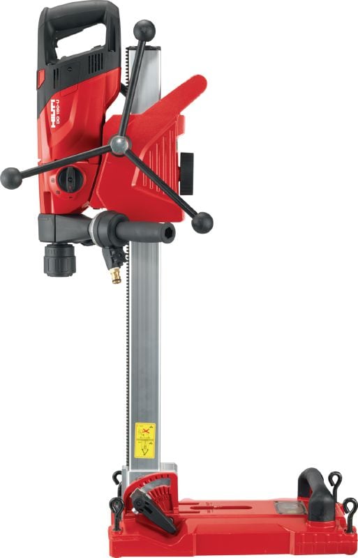 Perfuratriz diamantada DD 150-U Máquina Perfuratriz diamantada versátil, para perfuração manual ou com base em sonda nos diâmetros de 8 a 162 mm (5/16 - 6-3/8)