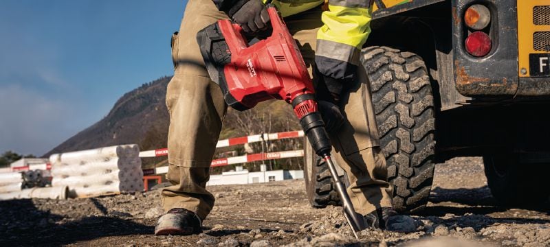 TE 60-22 Martelete a bateria Martelo perfurador SDS Max (TE-Y) potente e a bateria com redução ativa da vibração e ATC (Controle ativo de torque) para perfuração em concreto de ancoragem para cargas pesadas e cinzelamento (Nuron) Aplicações 1