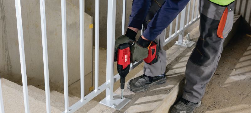 KH-EZ CRC Ancoragem por parafuso Ancoragem por parafuso de alto desempenho com revestimento resistente à corrosão (aço carbono galvanizado mecanicamente, cabeça sextavada) Aplicações 1