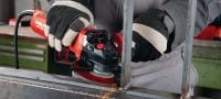 AG 125-19SE Rebarbadora Rebarbadora de alto desempenho de 1.900W com controle de velocidade para discos de até 125 mm Aplicações 1