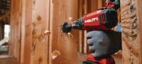 SF 10W-22 Furadeira/Parafusadeira a bateria Furadeira a bateria com maior torque que é especializada em aplicações exigentes em madeira e em outros materiais Aplicações 4