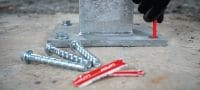 Cápsula KHC Kwik-X A ampola química para a ancoragem Kwik-X Dual Action para fixação em concreto, combina o desempenho da ancoragem química com a velocidade de ancoragens por parafuso (vendidas em separado) Aplicações 1