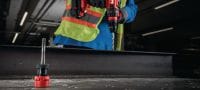 SF 8M-22 Furadeira/Parafusadeira a bateria Furadeira a bateria com mandris intercambiáveis, mais torque, RPM mais elevada e velocidade ajustável Aplicações 1