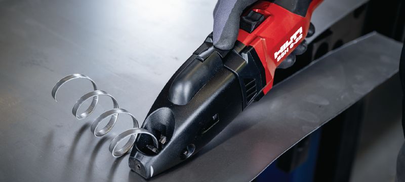 SSH 6-22 tesouras a bateria Tesoura de corte duplo a bateria de alta capacidade para cortes rápidos em chapas metálicas, perfis e dutos de HVAC de até 2,5 mm│12 gauge (Nuron Plataforma à bateria) Aplicações 1