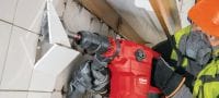 TE 60-A36 Martelo perfurador a bateria Martelo combinado SDS Max a bateria de alto desempenho com AVR (Redução ativa da vibração) e ATC (Controle ativo do torque) para perfurações e cinzelamentos em concreto de alta resistência Aplicações 2
