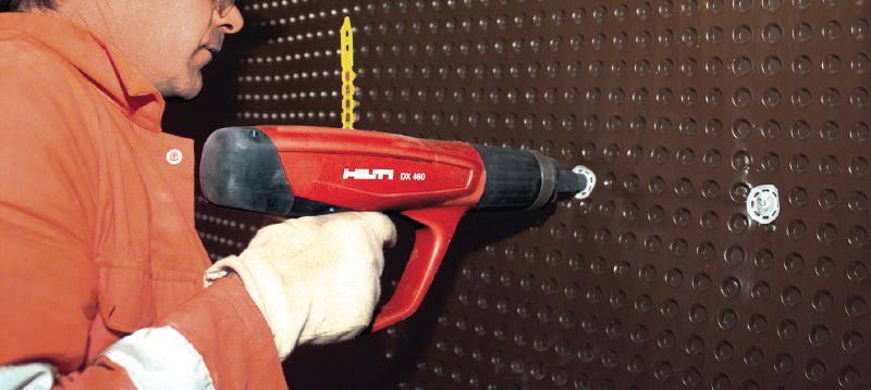 X-SW 30 MX Arruela flexível Anilha flexível para usar com pregos agrupados para fixar membrana impermeável a betão ou alvenaria. Aplicações 1