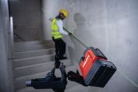 PM 20-CG Laser de prumo e de linhas cruzadas de 12 V Laser universal de feixe de luz verde com 2 linhas e 5 pontos para prumo, nivelamento, alinhamento e esquadrinhamento (plataforma à bateria de 12 V) Aplicações 2