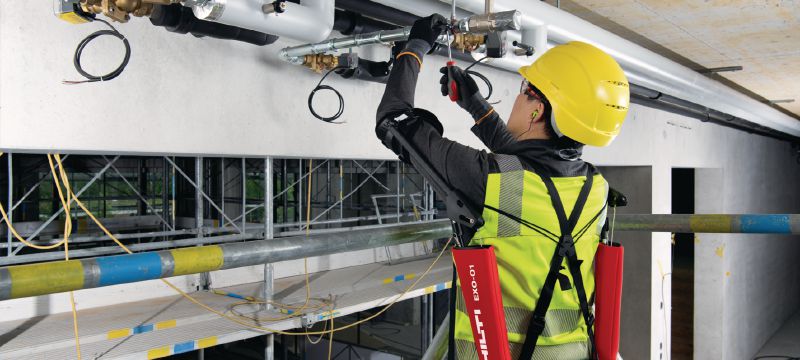 EXO-O1 Exoesqueleto aéreo suspenso Exoesqueleto passivo para ajudar a aliviar a tensão nos ombros e braços durante os trabalhos em instalações suspensas Aplicações 1