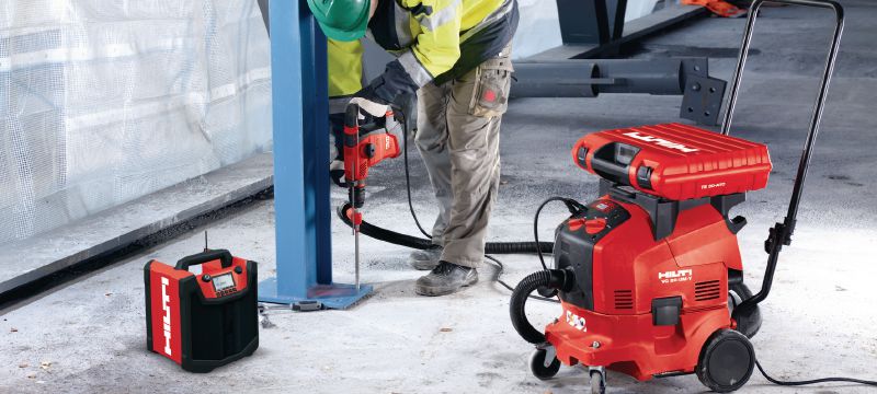 RC 4/36-DBA Rádio para canteiro de obra Rádio robusto para estaleiros de obras com DAB, emparelhamento Bluetooth® e carregador para baterias Hilti de 12V-36V Aplicações 1