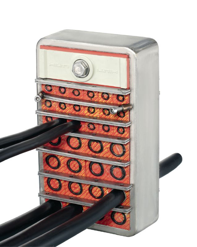 Módulos para cabos CFS-T EMC Módulos com compatibilidade eletromagnética para selar cabos/tubos dentro de um quadro de trânsito quando forem necessárias alta impermeabilidade a água e a gás, e resistência ao fogo Aplicações 1
